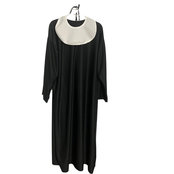 Plus Size Nun Costume with Veil Halloween Dress Up Cosplay size XL - Picture 1 of 7